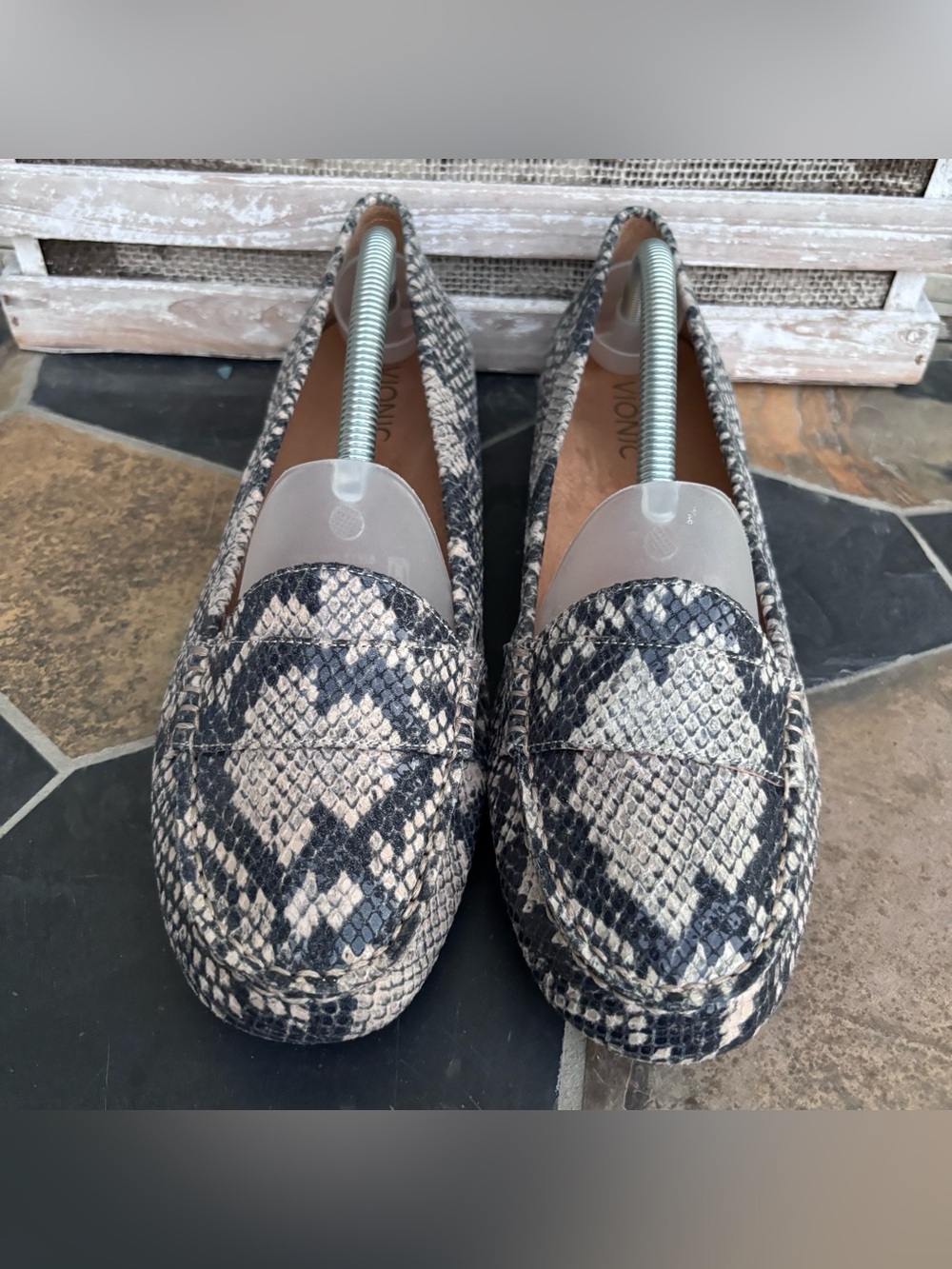 Vionic Larrun Leather Snake Penny Loafers Flats Shoes Women's 9.5